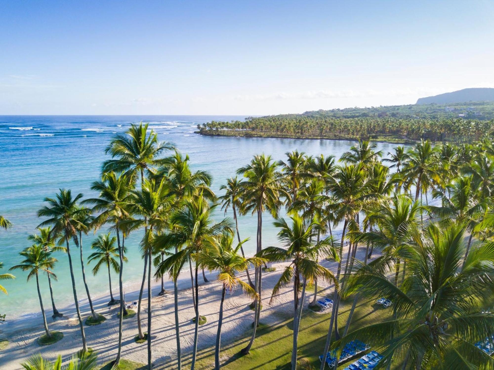 Wyndham Alltra Samana All Inclusive Resort Exterior photo