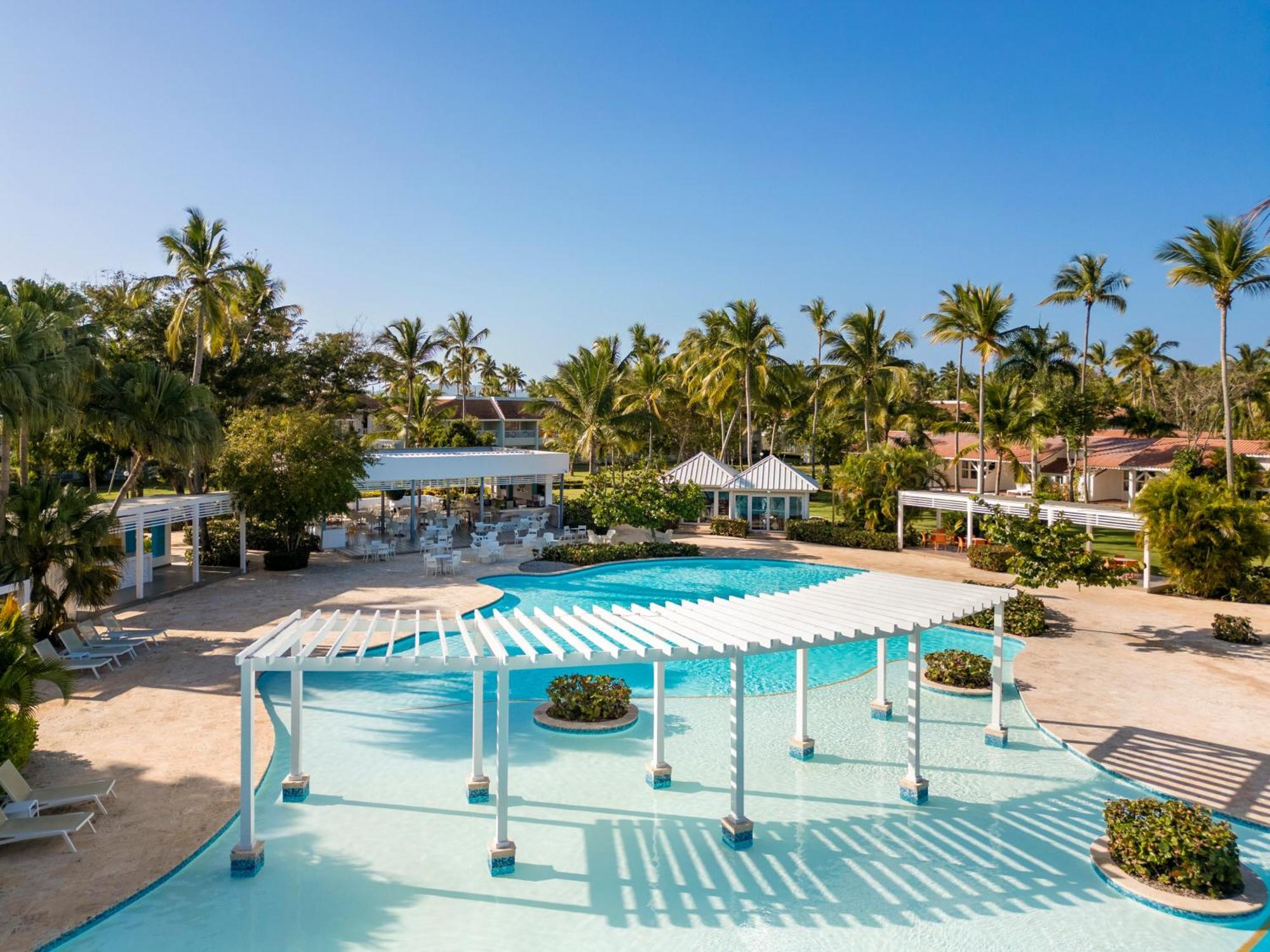 Wyndham Alltra Samana All Inclusive Resort Exterior photo