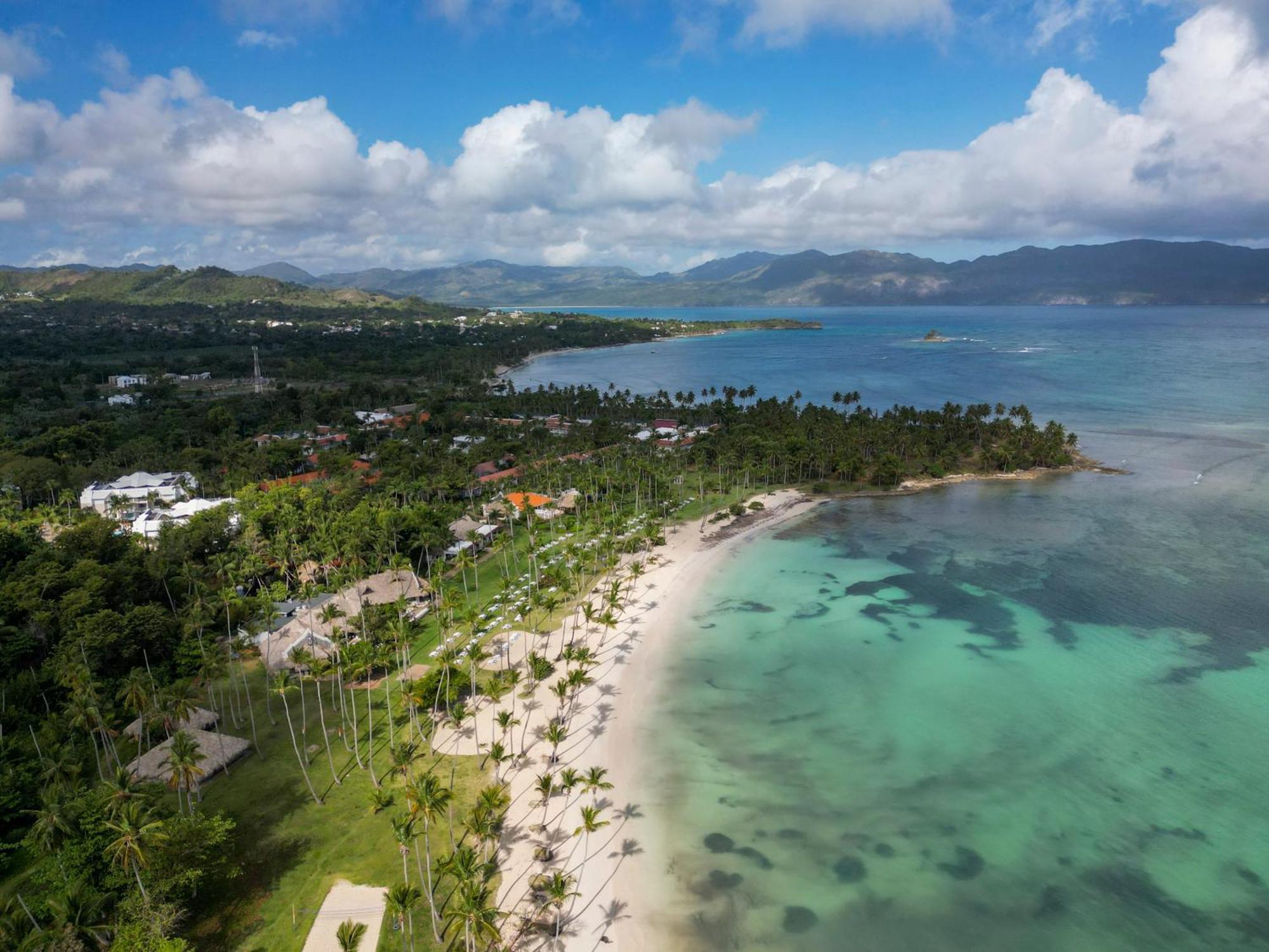 Wyndham Alltra Samana All Inclusive Resort Exterior photo