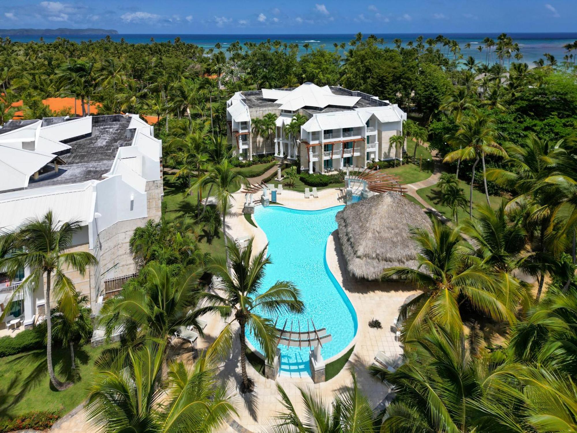 Wyndham Alltra Samana All Inclusive Resort Exterior photo