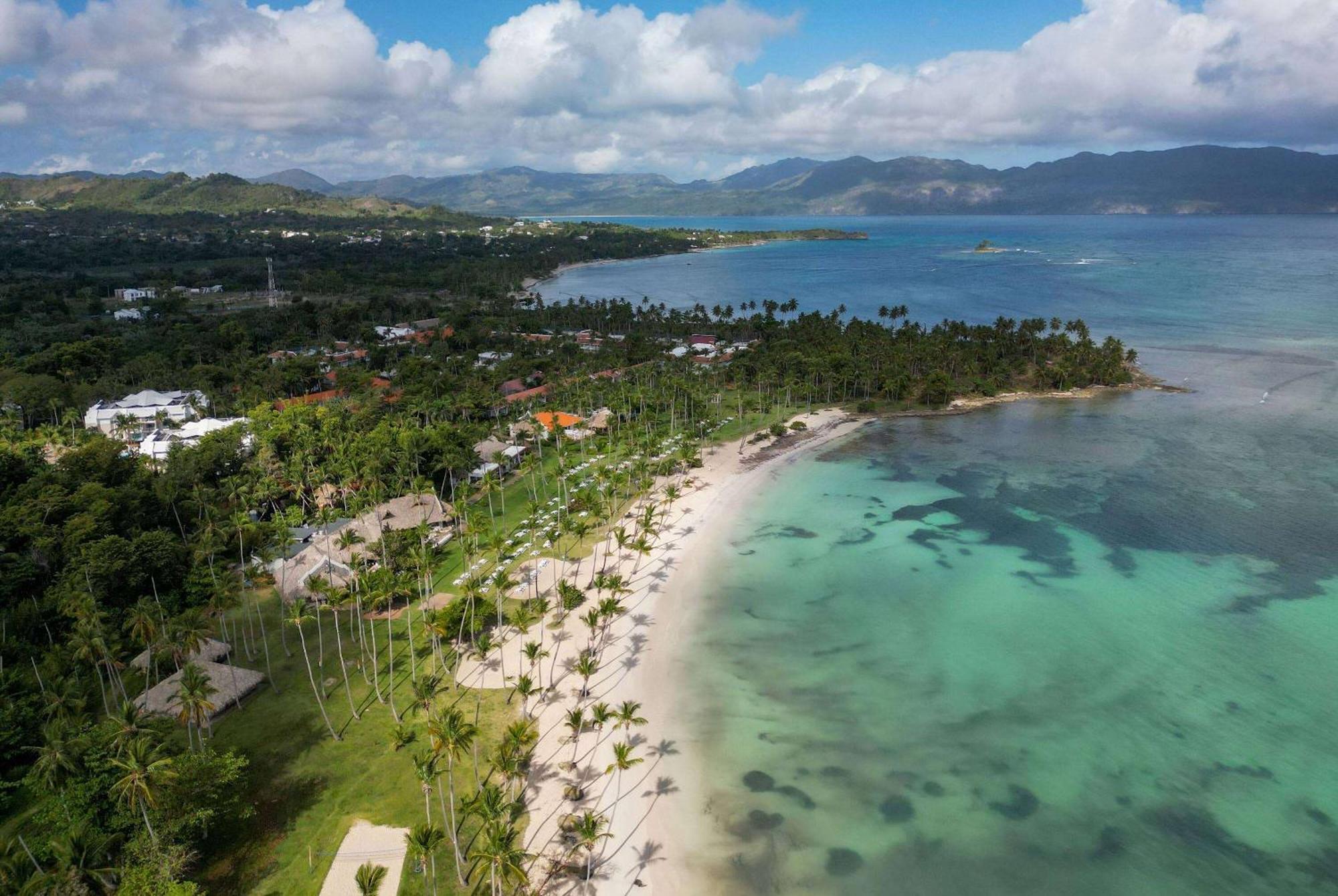 Wyndham Alltra Samana All Inclusive Resort Exterior photo