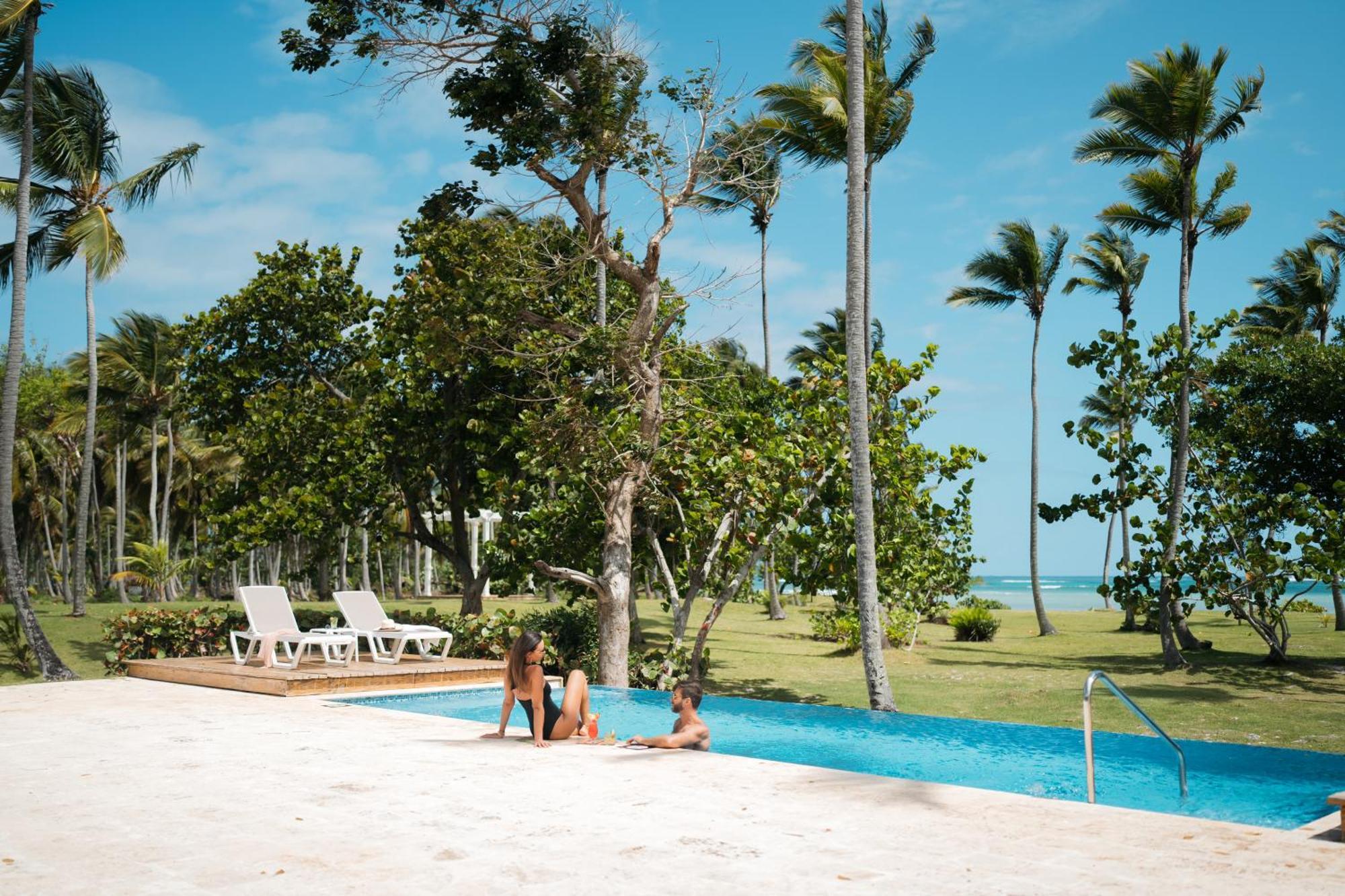 Wyndham Alltra Samana All Inclusive Resort Exterior photo