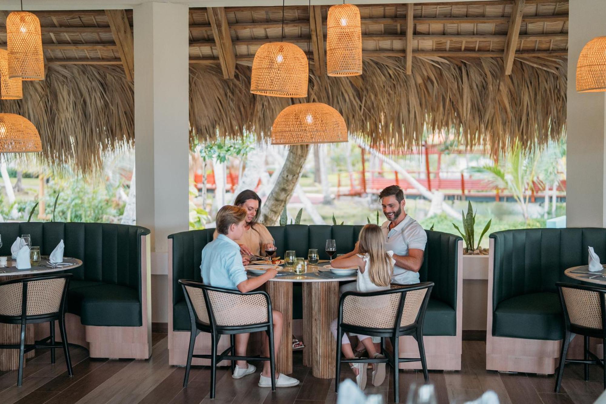 Wyndham Alltra Samana All Inclusive Resort Exterior photo
