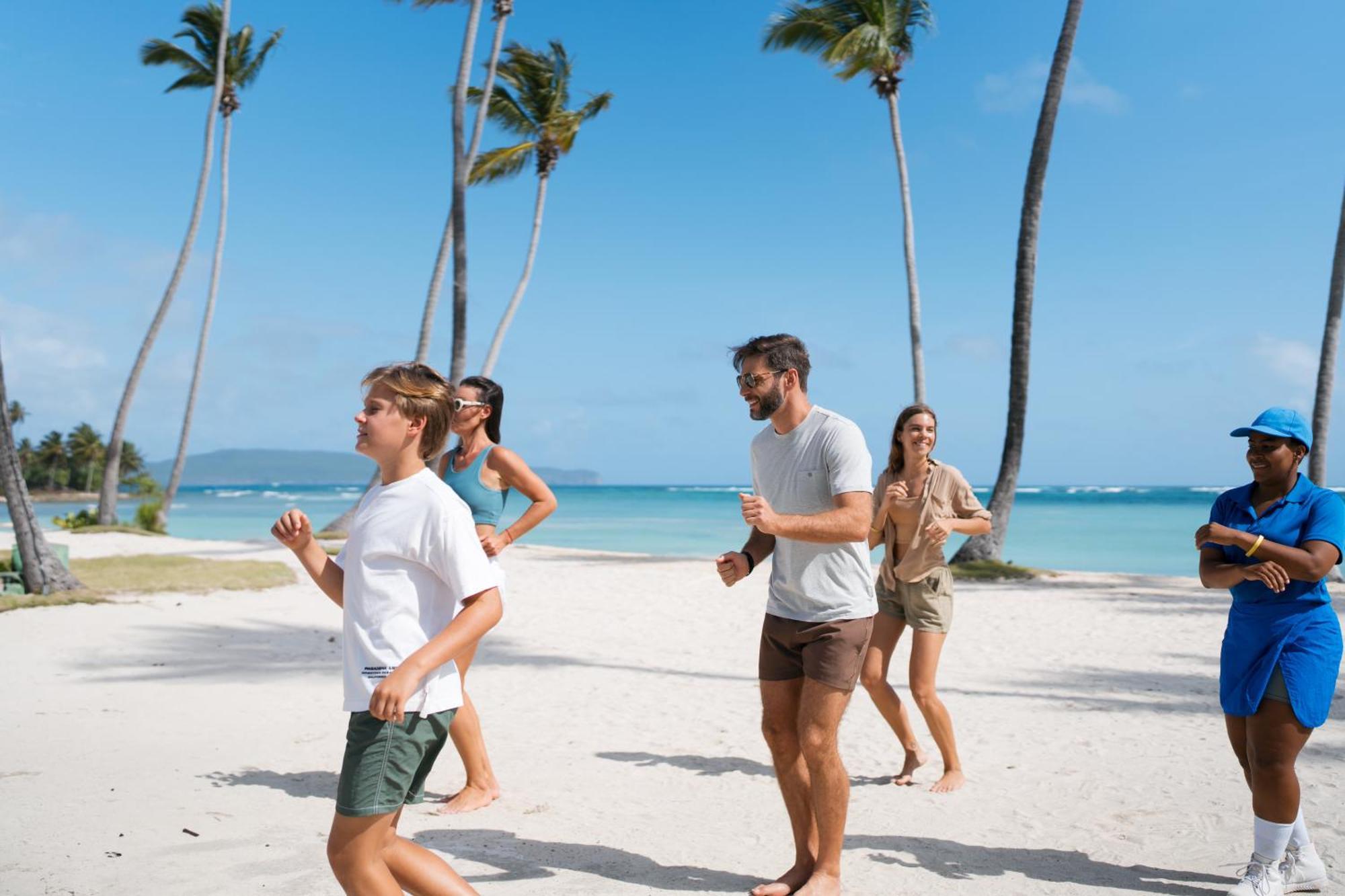 Wyndham Alltra Samana All Inclusive Resort Exterior photo